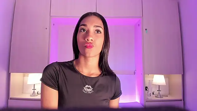 AnahiCollins online show from May 2026 11:58:01 AM