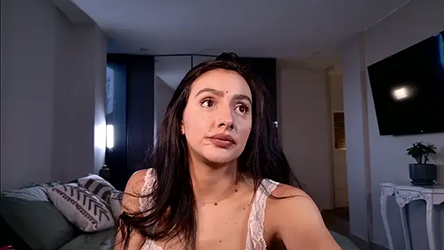 Snapshot of Milana_De chatting on November 2025 10:34:02 PM Milana De online show from November 2025 10:34:02 PM