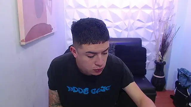 Adam Blaze online show from September 2025 04:24:02 PM