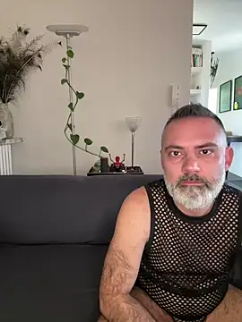 WildFlame2525 online show from December 2025 10:54:02 AM