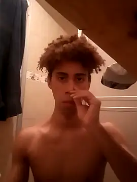 Snapshot of The_boy_good chatting on November 2025 10:59:02 PM The boy good online show from November 2025 10:59:02 PM