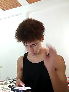 Snapshot of The_boy_good chatting on October 2025 09:48:01 PM The boy good online show from October 2025 09:48:01 PM