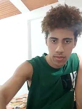 Snapshot of The_boy_good chatting on October 2025 09:37:02 PM The boy good online show from October 2025 09:37:02 PM