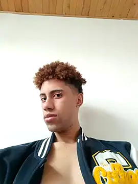 Snapshot of The_boy_good chatting on November 2025 09:30:01 PM The boy good online show from November 2025 09:30:01 PM