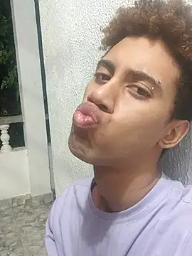 Snapshot of The_boy_good chatting on October 2025 07:21:01 AM The boy good online show from October 2025 07:21:01 AM