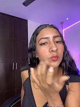 ScarletDesire  online show from October 2025 07:44:01 PM