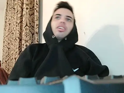 Snapshot of _Djonson_ chatting on October 2025 09:05:01 PM Djonson online show from October 2025 09:05:01 PM