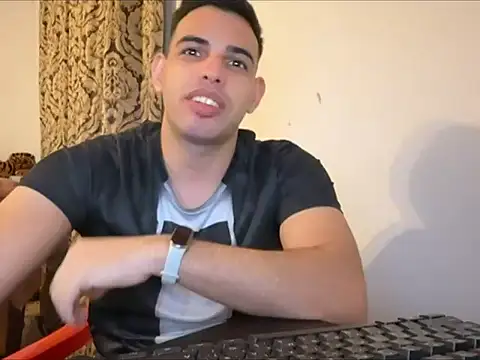 Snapshot of _Djonson_ chatting on October 2025 06:23:02 PM Djonson online show from October 2025 06:23:02 PM