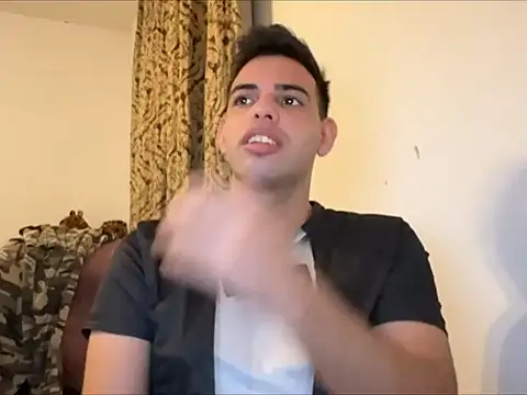 Snapshot of _Djonson_ chatting on October 2025 02:35:01 AM Djonson online show from October 2025 02:35:01 AM