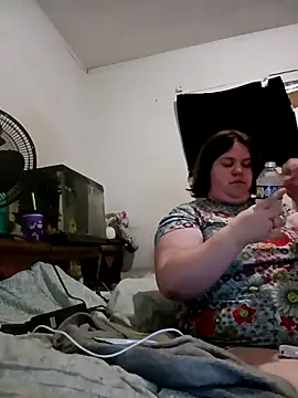 Snapshot of kittytightholes chatting on October 2025 01:11:01 AM kittytightholes online show from October 2025 01:11:01 AM