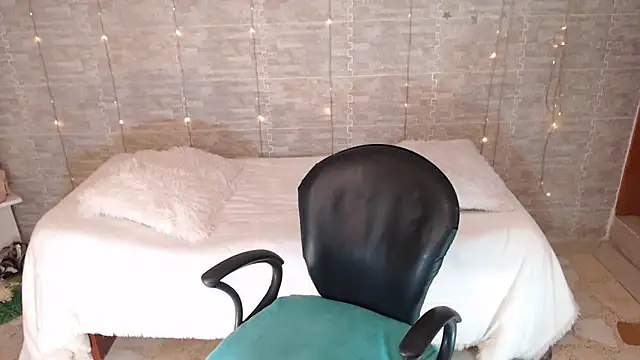 Sofia granny online show from April 2026 02:59:01 AM