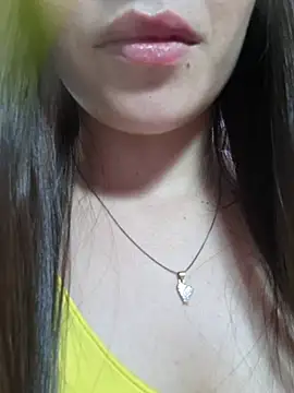 EmmaValencia  online show from May 2026 09:07:02 PM