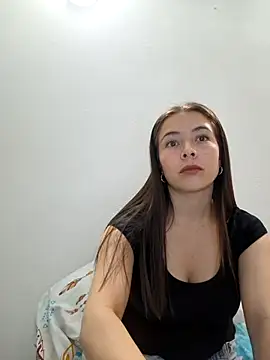 EmmaValencia  online show from October 2025 03:01:01 PM