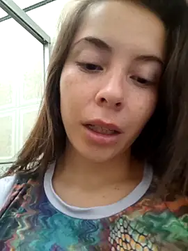 EmmaValencia  online show from October 2025 06:18:02 PM