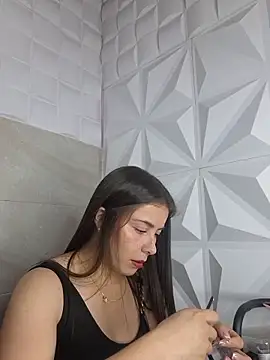 EmmaValencia  online show from February 2026 08:11:02 PM