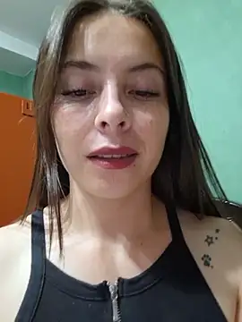 EmmaValencia  online show from November 2025 05:18:02 AM