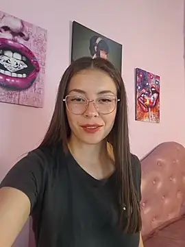 EmmaValencia  online show from February 2026 09:35:01 PM