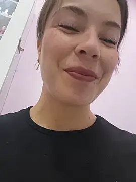 EmmaValencia  online show from January 2026 03:39:02 PM