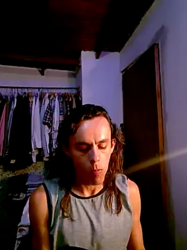 monroedelrey online show from December 2025 10:05:01 PM