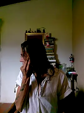 Snapshot of monroedelrey chatting on January 2026 07:32:02 PM monroedelrey online show from January 2026 07:32:02 PM