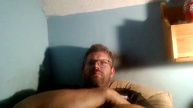 Snapshot of bigdickdaddy6911 chatting on October 2025 02:21:03 AM bigdickdaddy6911 online show from October 2025 02:21:03 AM
