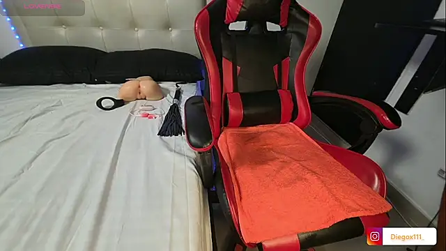 DiegoXL111 online show from November 2025 03:16:01 AM