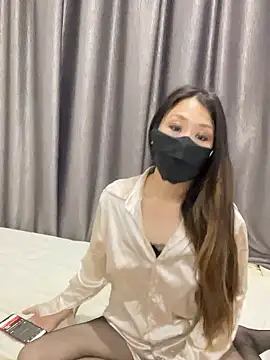 aska1986 online show from November 2025 04:22:01 PM