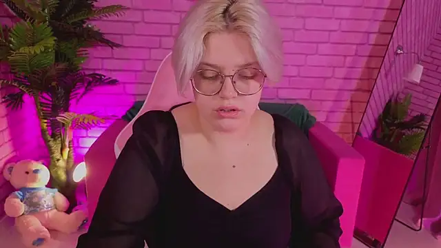 DominiqueSweetie online show from December 2025 08:42:01 AM