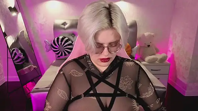 DominiqueSweetie online show from October 2025 09:17:01 AM