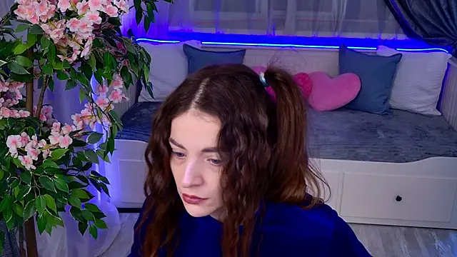 Snapshot of NikkaBush chatting on October 2025 05:38:02 AM NikkaBush online show from October 2025 05:38:02 AM