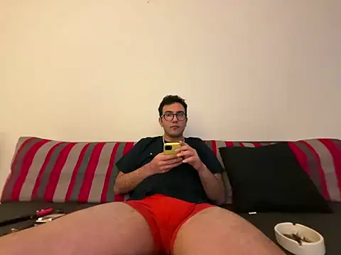 xochipilliii online show from October 2025 07:03:01 PM