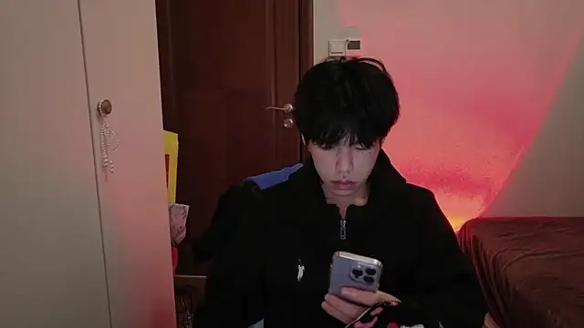 Snapshot of hangzi-0011 chatting on March 2026 10:15:02 AM hangzi-0011 online show from March 2026 10:15:02 AM