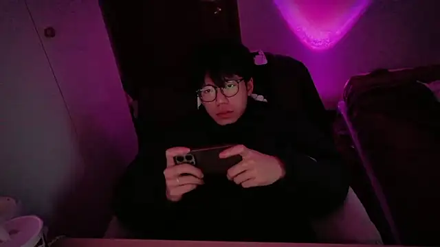 Snapshot of hangzi-0011 chatting on January 2026 09:56:02 AM hangzi-0011 online show from January 2026 09:56:02 AM