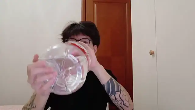 Snapshot of hangzi-0011 chatting on November 2025 09:58:02 AM hangzi-0011 online show from November 2025 09:58:02 AM