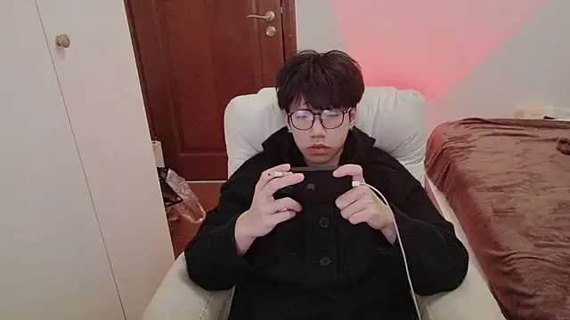 Snapshot of hangzi-0011 chatting on January 2026 11:58:01 AM hangzi-0011 online show from January 2026 11:58:01 AM