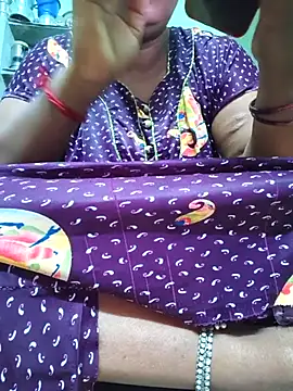 Snapshot of Tamilselviroja- chatting on August 2026 01:47:02 AM Tamilselviroja- online show from August 2026 01:47:02 AM