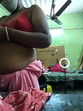 Snapshot of Tamilselviroja- chatting on October 2025 04:15:02 PM Tamilselviroja- online show from October 2025 04:15:02 PM