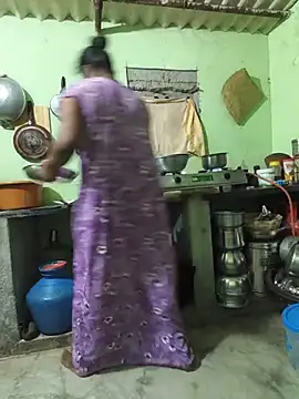 Snapshot of Tamilselviroja- chatting on July 2026 02:31:02 PM Tamilselviroja- online show from July 2026 02:31:02 PM