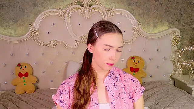 OliviaLay online show from December 2025 11:20:02 AM