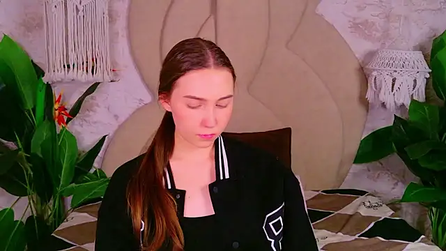 OliviaLay online show from January 2026 02:00:02 PM