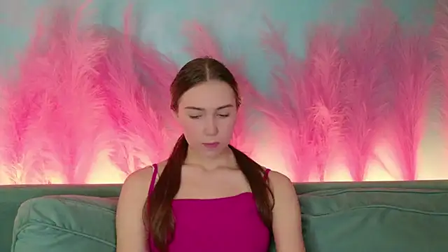 OliviaLay online show from December 2025 11:14:01 AM