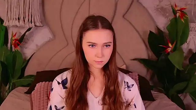 OliviaLay online show from November 2025 11:15:01 AM