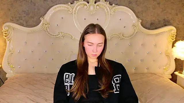 OliviaLay online show from January 2026 12:23:02 PM