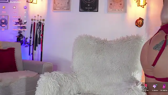 curlynatashaa online show from January 2026 05:44:02 AM