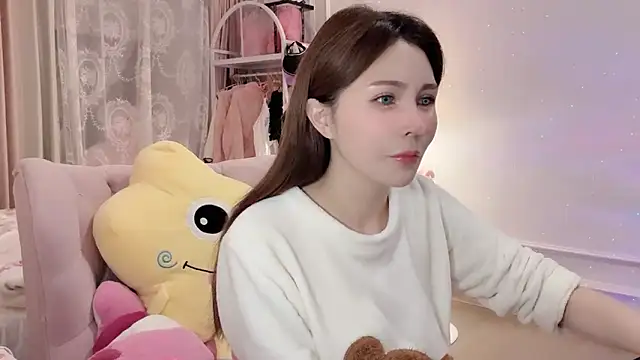 Titi-175 online show from October 2025 11:20:02 AM