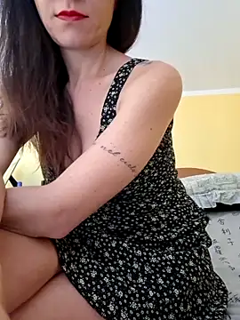 SonoSoloTua online show from November 2025 09:02:02 AM