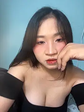 Sexy dancing girl online show from November 2025 01:37:02 PM