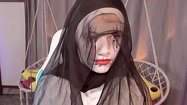 Snapshot of CathyAdams chatting on October 2025 03:49:01 AM CathyAdams online show from October 2025 03:49:01 AM