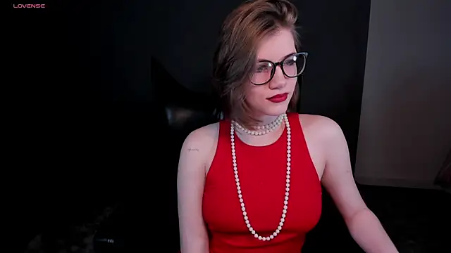 Snapshot of CathyAdams chatting on May 2026 06:55:01 AM CathyAdams online show from May 2026 06:55:01 AM