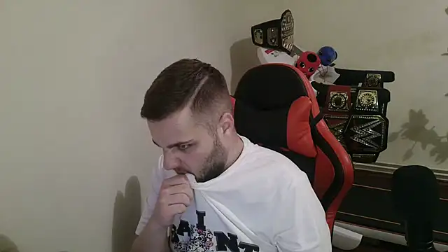 Snapshot of KingAdonisss chatting on October 2025 07:04:02 PM KingAdonisss online show from October 2025 07:04:02 PM